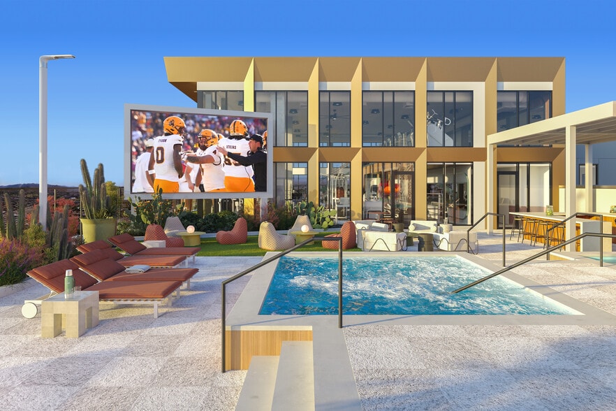Rooftop Courtyard - Jumbotron & Hot Tub - VERVE Tempe