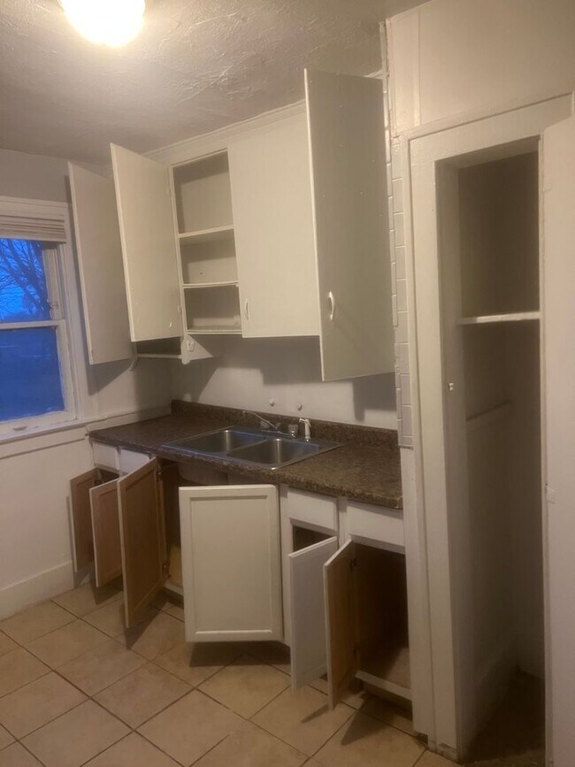 Building Photo - 16233 Indiana St