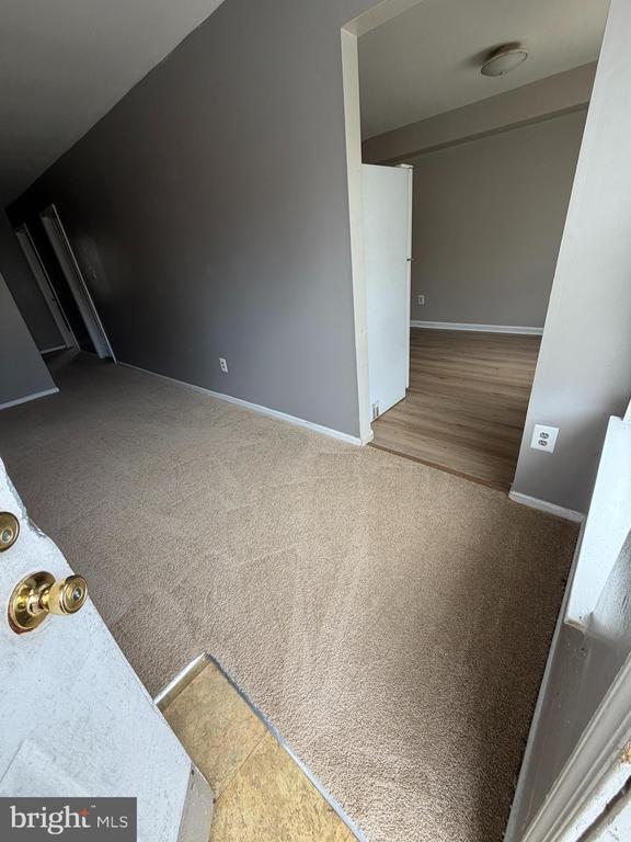 Building Photo - 5307 Valiquet Ave