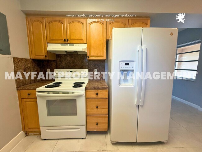 Building Photo - 1204 Chateau Park Dr