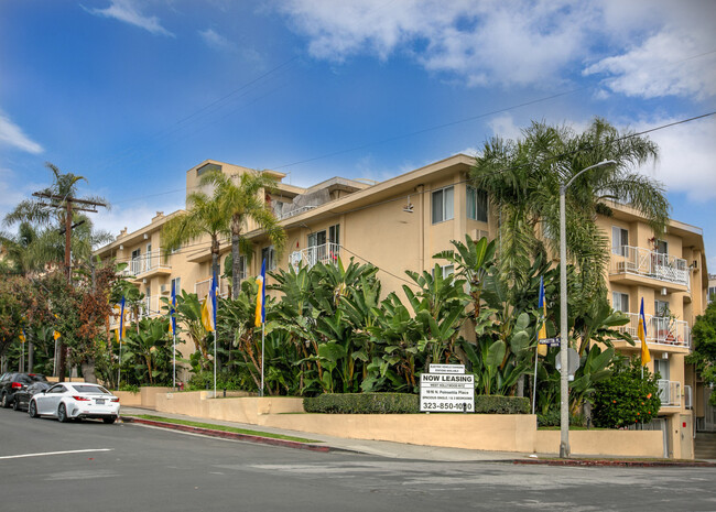 Building Photo - West Hollywood Ritz