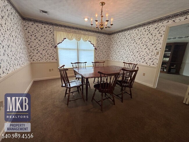 Building Photo - 5056 Catawba Valley Dr