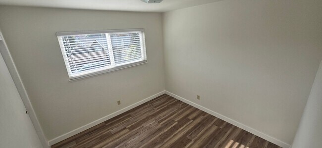 Building Photo - DelMonte