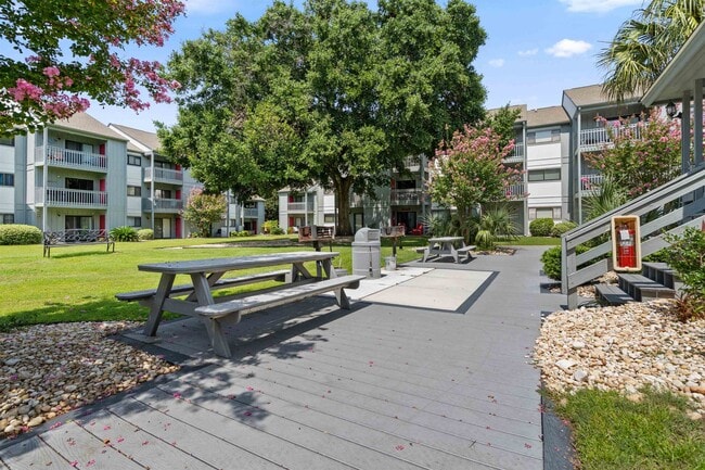 Building Photo - 7700 Porcher Dr
