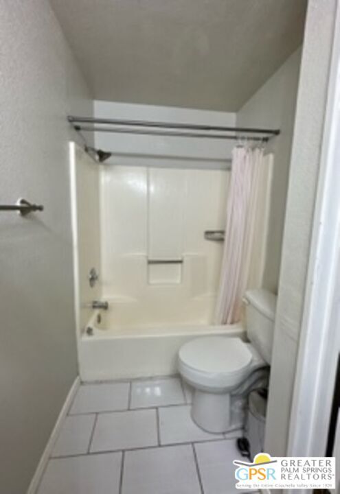 Building Photo - 2810 N Arcadia Ct