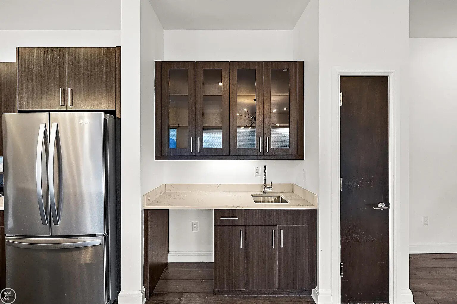 Building Photo - 438 Selden St