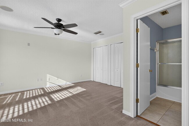Building Photo - 353 Redwood Ln