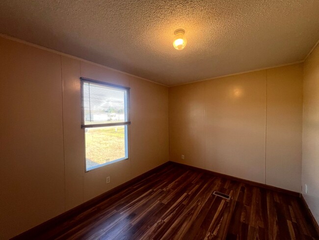 Building Photo - 18 Cold Camp Dr