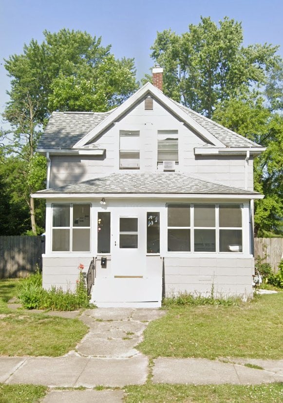 Building Photo - 909 Blaine Ave