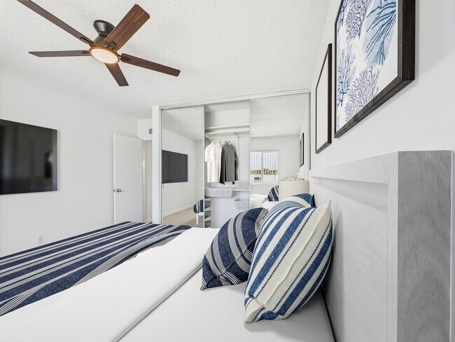 Building Photo - Ocean Park Boulevard