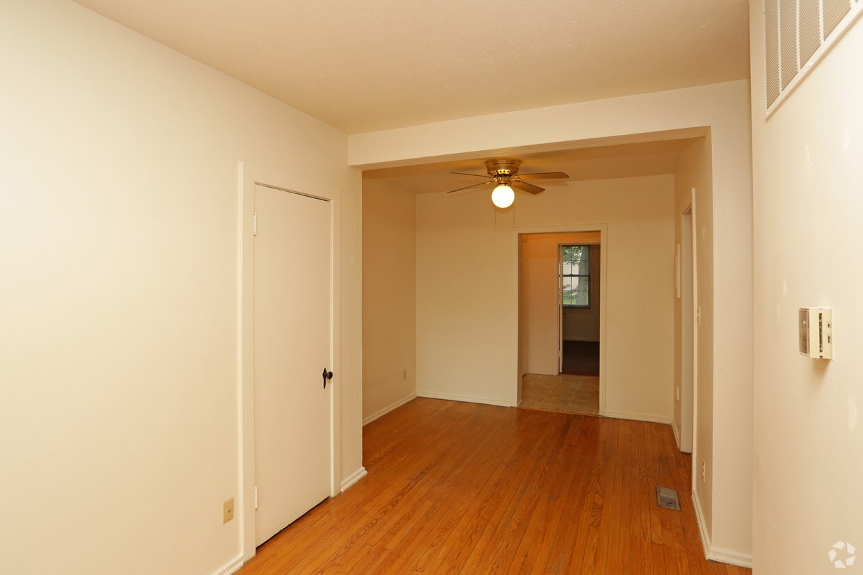 Village Manor Apartments Saint Matthews