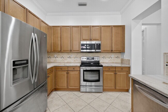 Building Photo - 6072 NW 116th Dr
