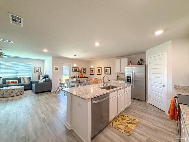 Building Photo - 5494 Silverbell Dr