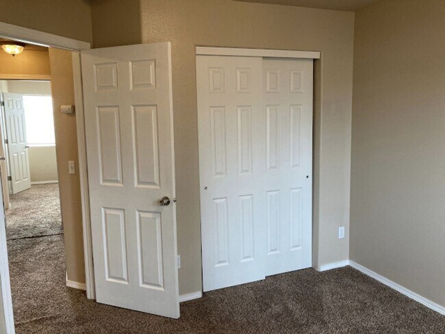 Building Photo - 114 N Bowdish Rd