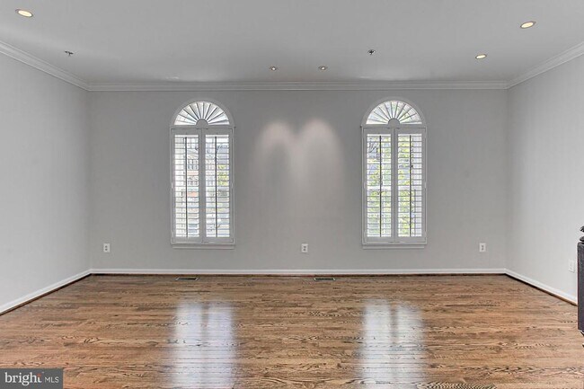 Building Photo - 5120 Grimm Dr