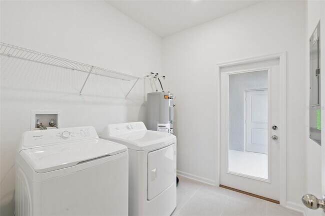 Building Photo - 2888 Haze Rd