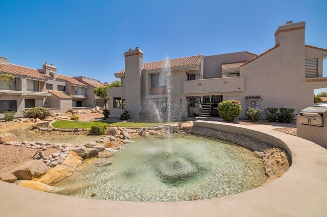 Building Photo - Updated 1 bed 1 Bath Scottsdale Ranch Condo - Available Now!