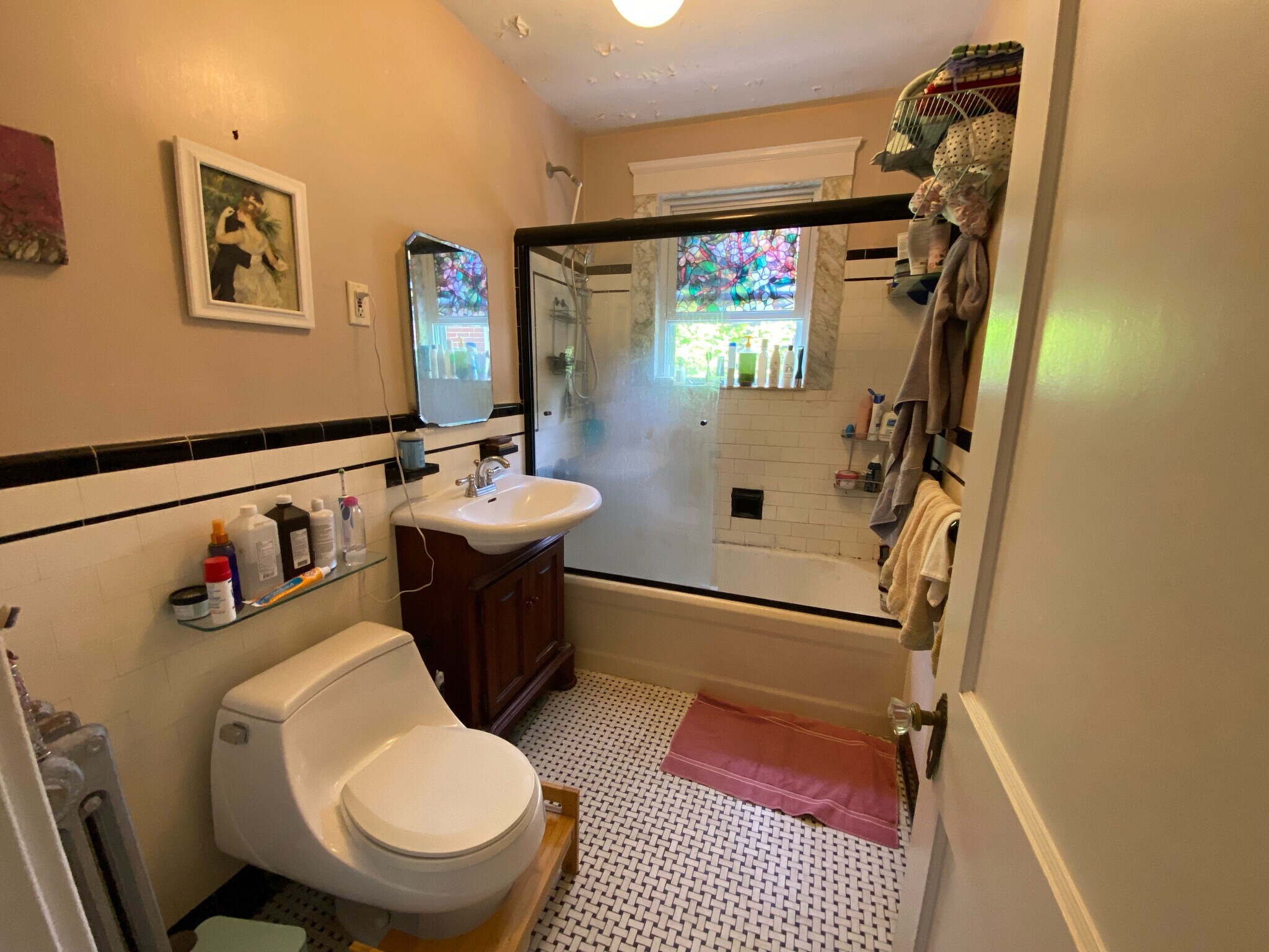 Bathroom 1 - 31 Greycliff Rd