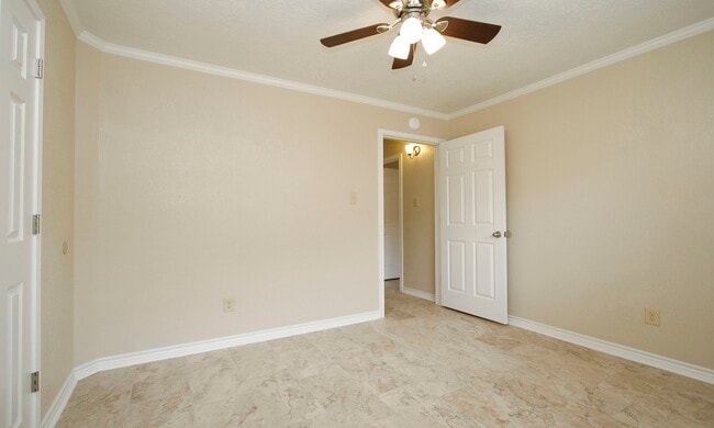 Building Photo - 19518 Gladewater Dr