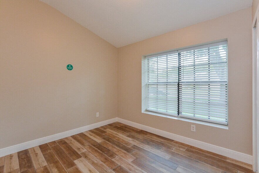 Building Photo - 10119 Pink Carnation Ct