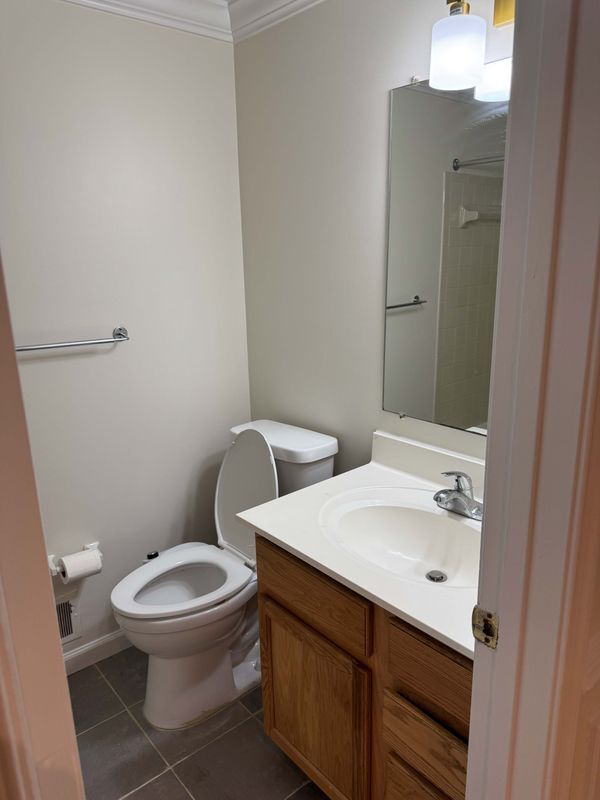 Building Photo - 14458 Black Horse Ct