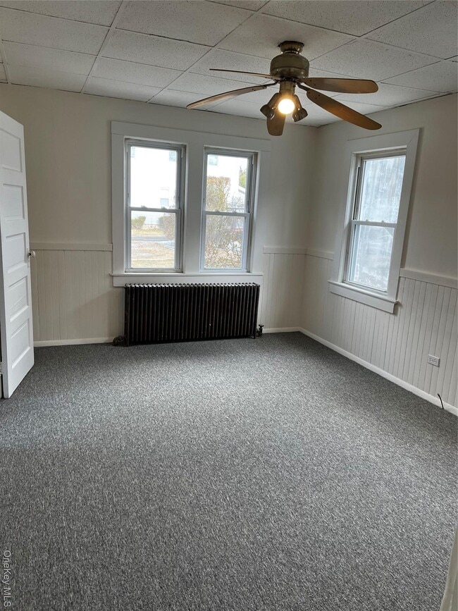 Building Photo - 1b 2nd Ave