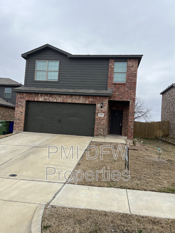 Building Photo - 640 Aqueduct Dr