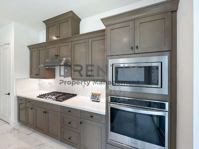 Building Photo - 19206 Blackthorn Dr