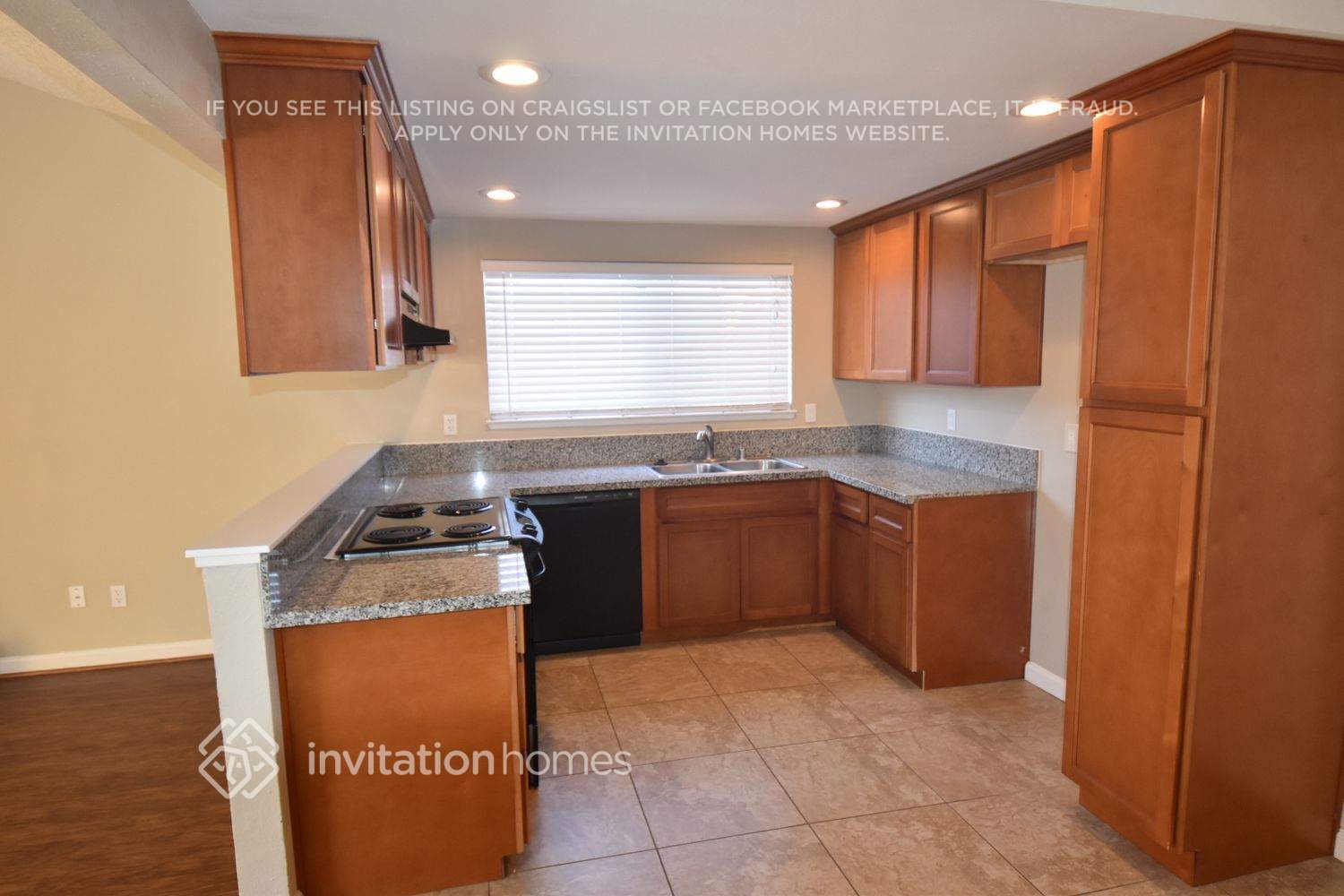 Building Photo - 1336 Ferrari Ct