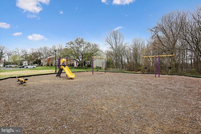 Building Photo - 10121 Watkins Mill Pl