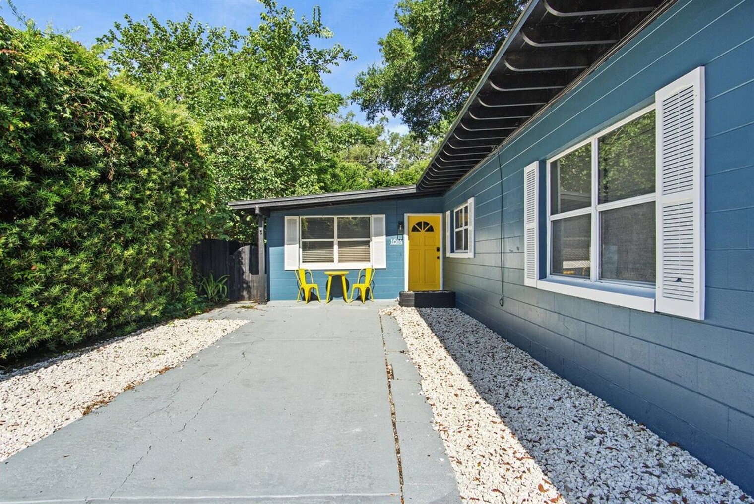 Building Photo - 620 S Lake Formosa Dr