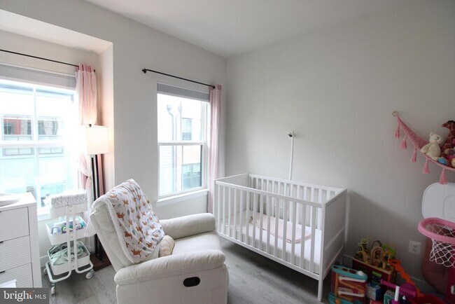 Building Photo - 6210 Monitor St