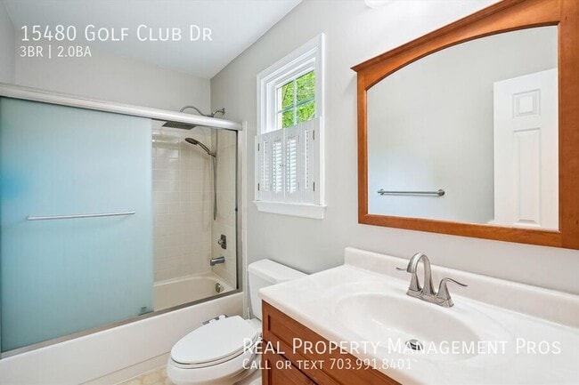 Building Photo - 15480 Golf Club Dr