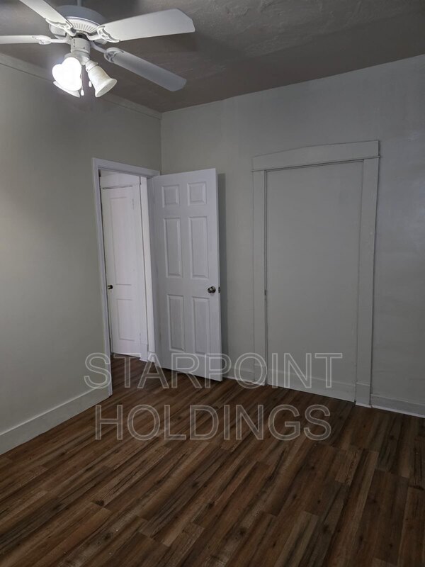 Building Photo - 1728 Wilson Ave