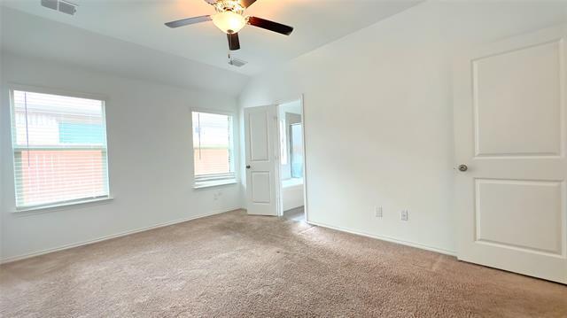 Building Photo - 2925 Meadowlands Dr