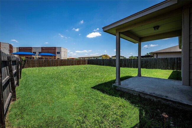 Building Photo - 371 Nottingham Loop