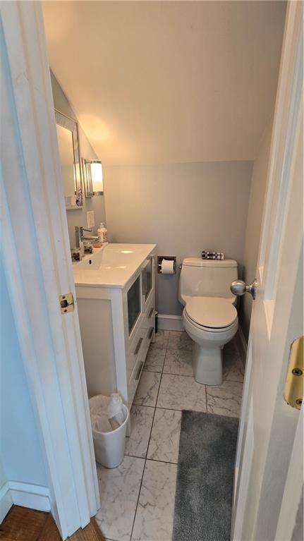 Building Photo - 42 Kay St