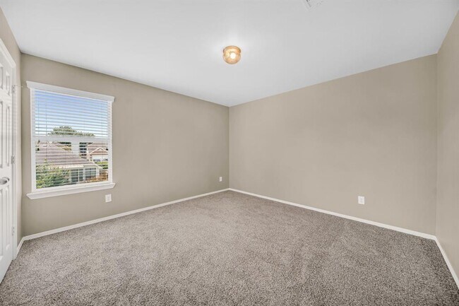 Building Photo - 2209 Jefferson Crossing Dr