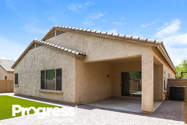 Building Photo - 4509 S St Claire