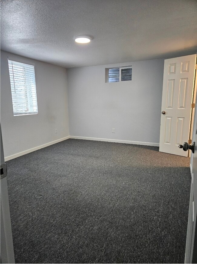 Building Photo - 1575 S Clermont St