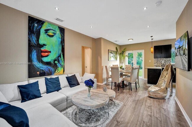 Primary Photo - 170 NW 46th St