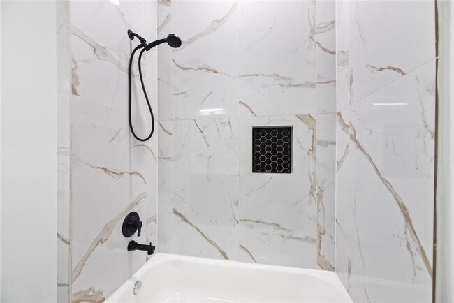 Building Photo - 7210 England St