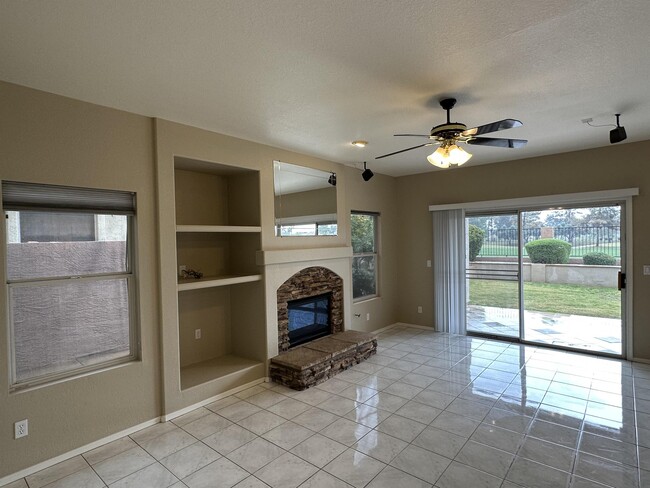 Building Photo - 2291 W Rockrose Pl