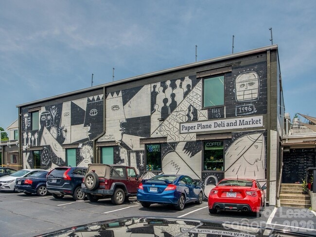 Building Photo - 1310 N Davidson St