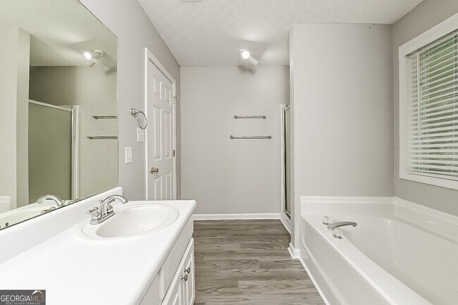 Building Photo - 119 Dickerson Cove Dr