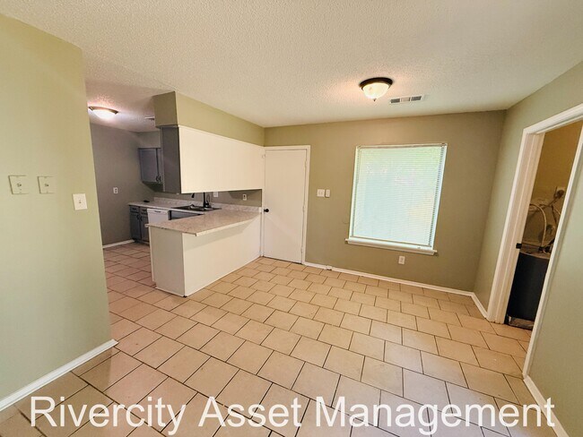 Building Photo - 6408 Green Grove Dr