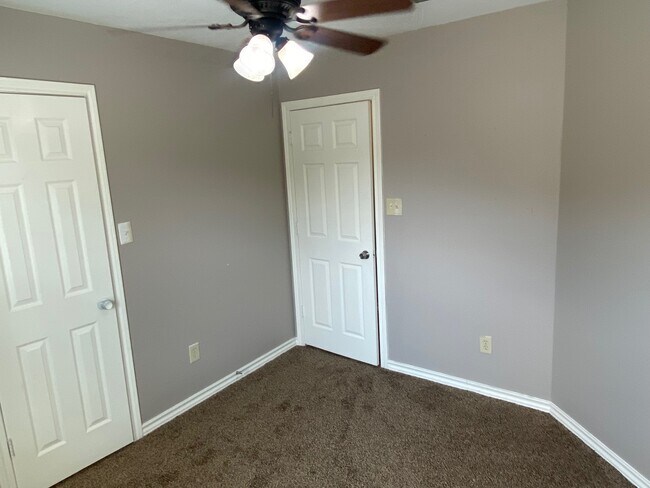 Building Photo - 3426 Parish Cir