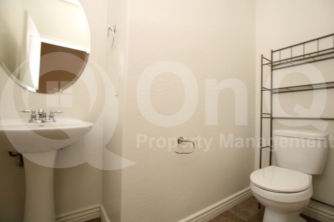 Building Photo - 14214 W Gelding Dr
