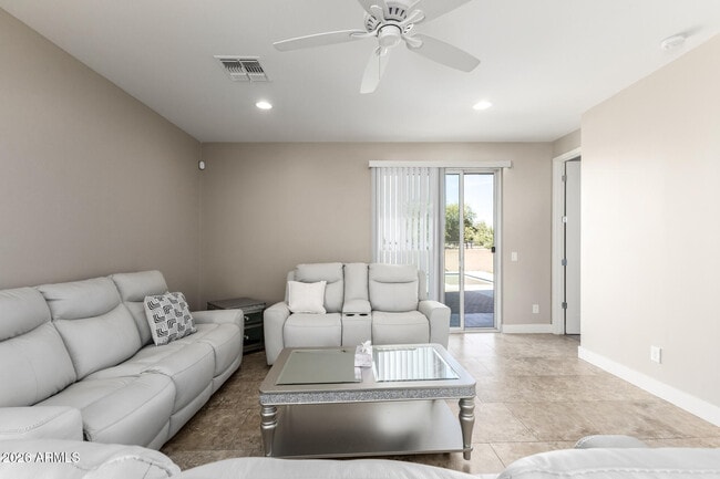 Building Photo - 11410 N 50th Ln