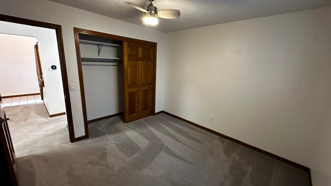 Building Photo - 14214 White Horse Ct